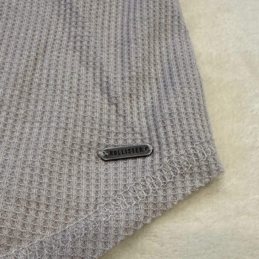 Hollister Women's Light Gray Long Sleeve Easy T-Shirt Size Small - Picture 4 of 6